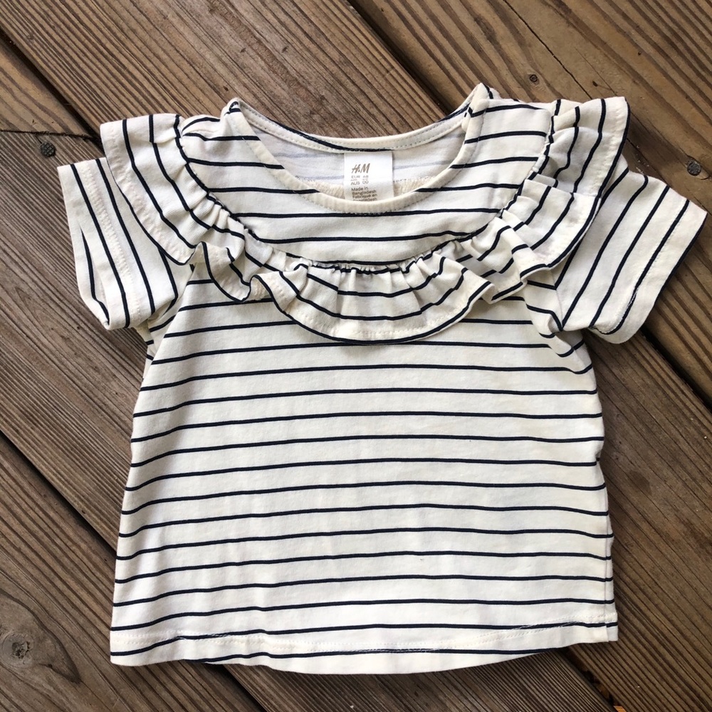 H&M ruffle trim top